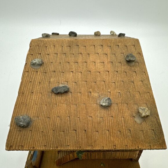 VTG‎ Cuendet SWITZERLAND MUSICAL BOX SHALET “Love Story 7.25"x4.75" WOOD - Picture 10 of 14